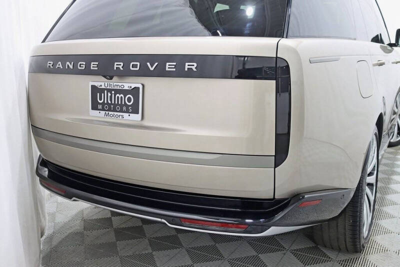 2025 Land Rover Range Rover P530 SE