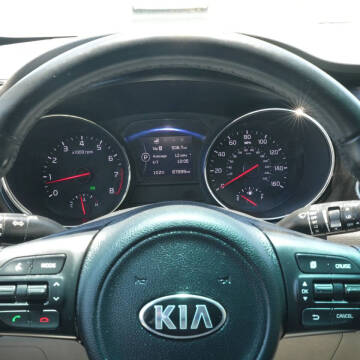 2017 Kia Sedona LX