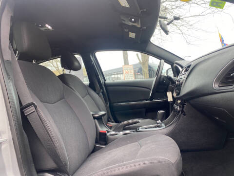 2013 Chrysler 200 Touring