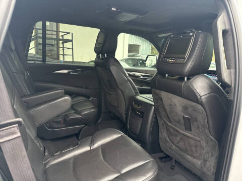 2016 Cadillac Escalade Platinum