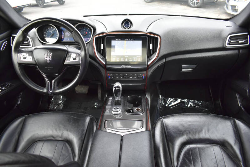 2017 Maserati Ghibli