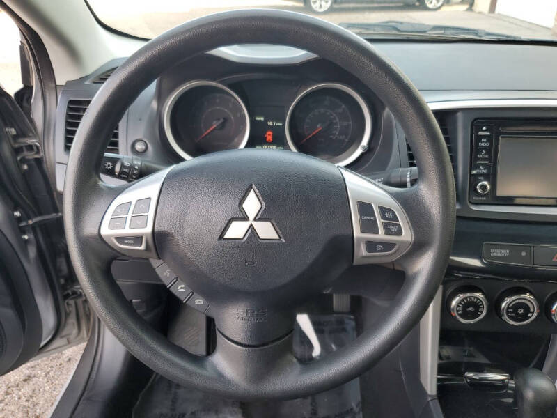 2017 Mitsubishi Lancer SE