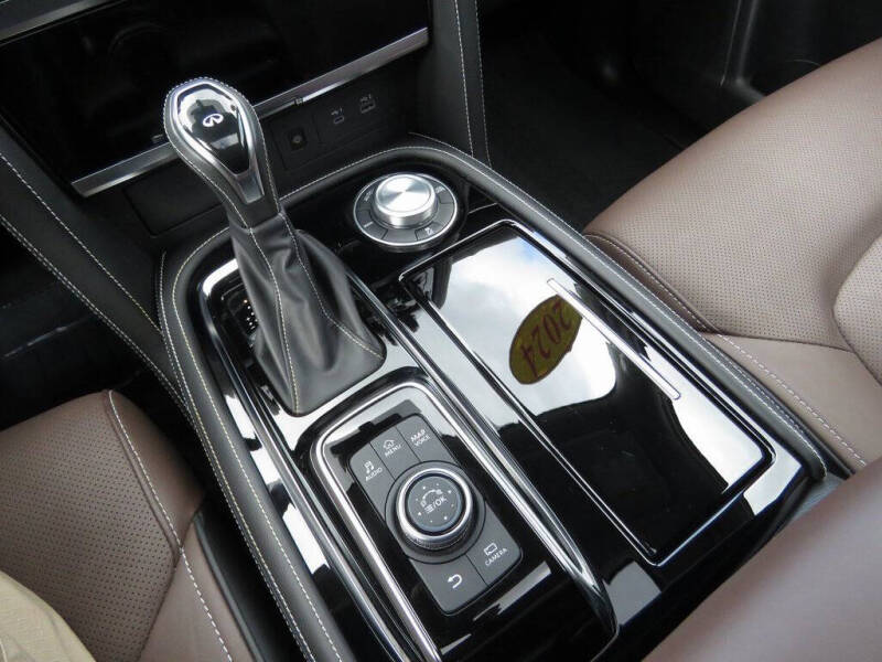 2024 Infiniti QX80 Premium Select