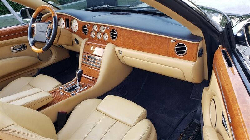 2008 Bentley Azure Base photo 5