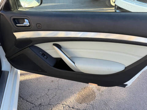 2011 Infiniti G37 Convertible