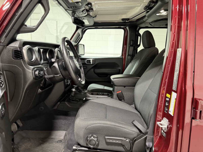 2022 Jeep Gladiator Willys