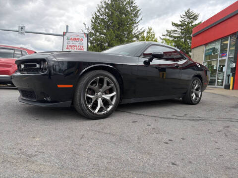 2017 Dodge Challenger SXT Plus