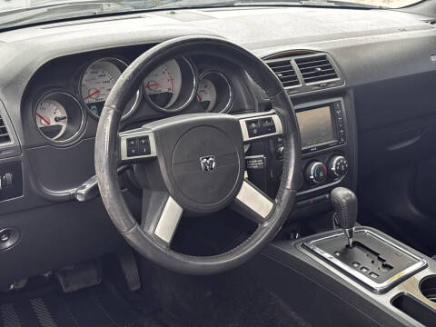 2010 Dodge Challenger SRT8