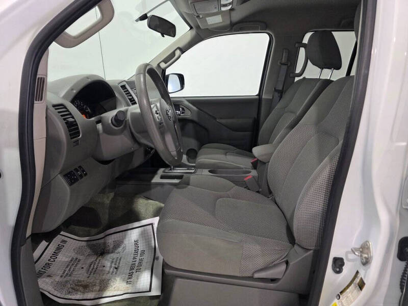 2016 Nissan Frontier SV