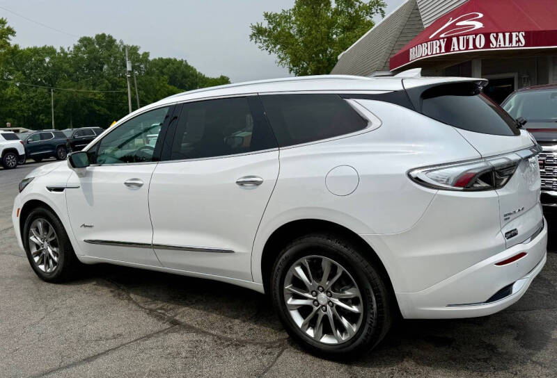 2022 Buick Enclave Avenir