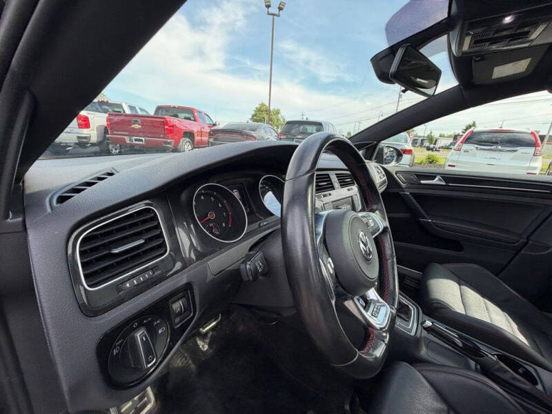 2017 Volkswagen Golf GTI SE