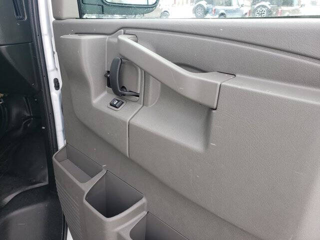 2024 GMC Savana 2500