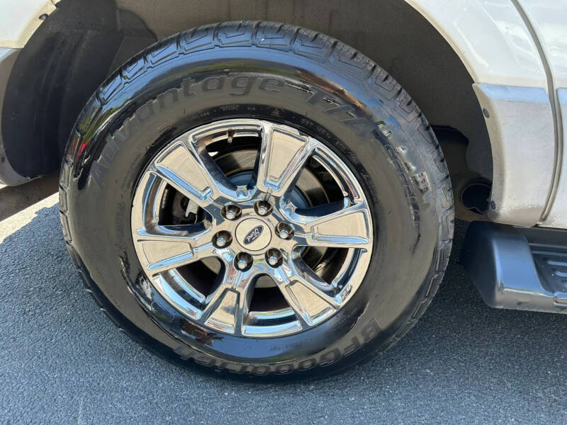 2003 Ford Expedition XLT