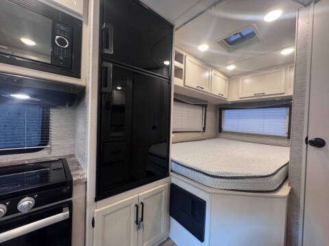 2022 Thor Motor Coach Chateau