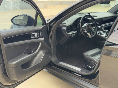 2020 Porsche Panamera 4