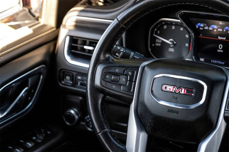 2021 GMC Yukon XL SLT