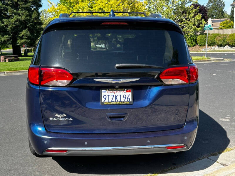 2019 Chrysler Pacifica Touring L