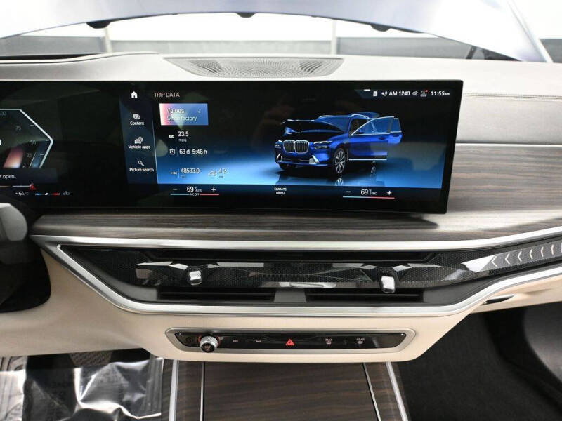 2023 BMW X7 xDrive40i