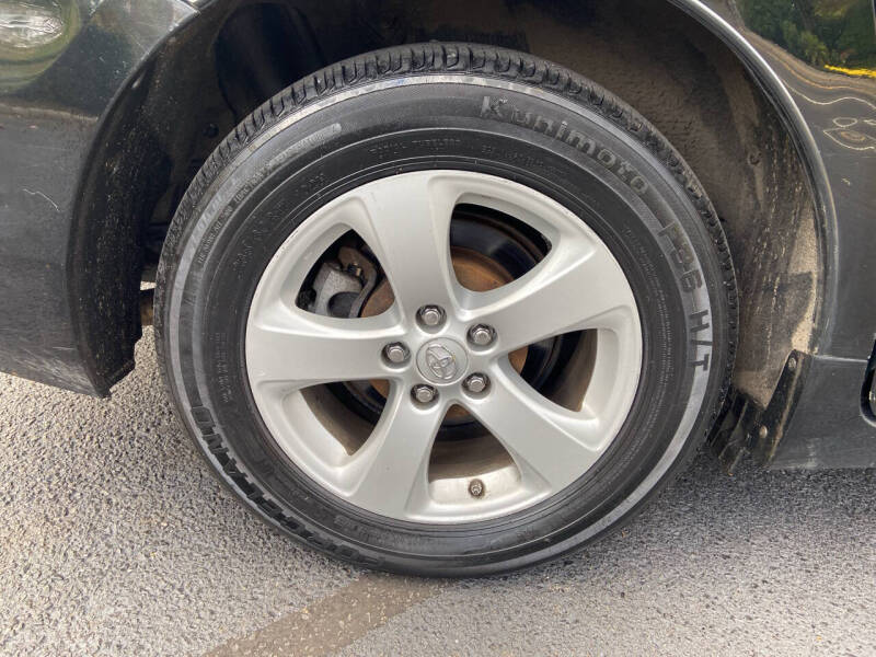 2015 Toyota Sienna LE 8-Passenger