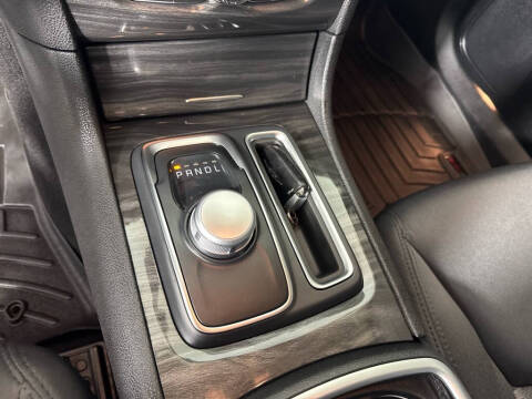 2020 Chrysler 300 Touring