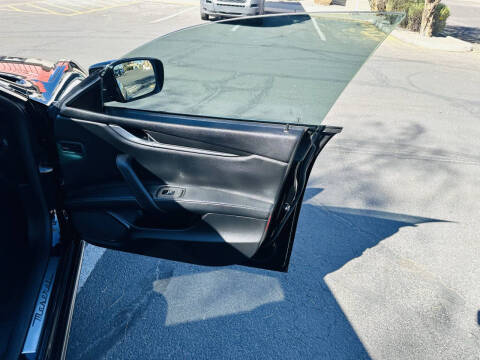 2016 Maserati Ghibli