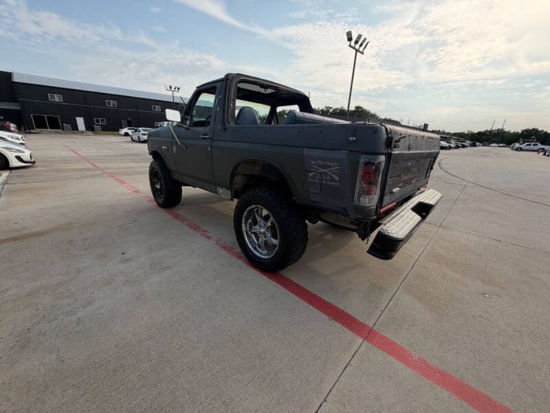 1992 Ford Bronco Custom