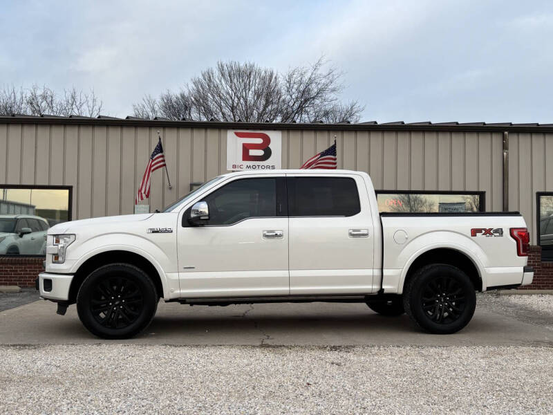 2016 Ford F-150 Platinum's photo