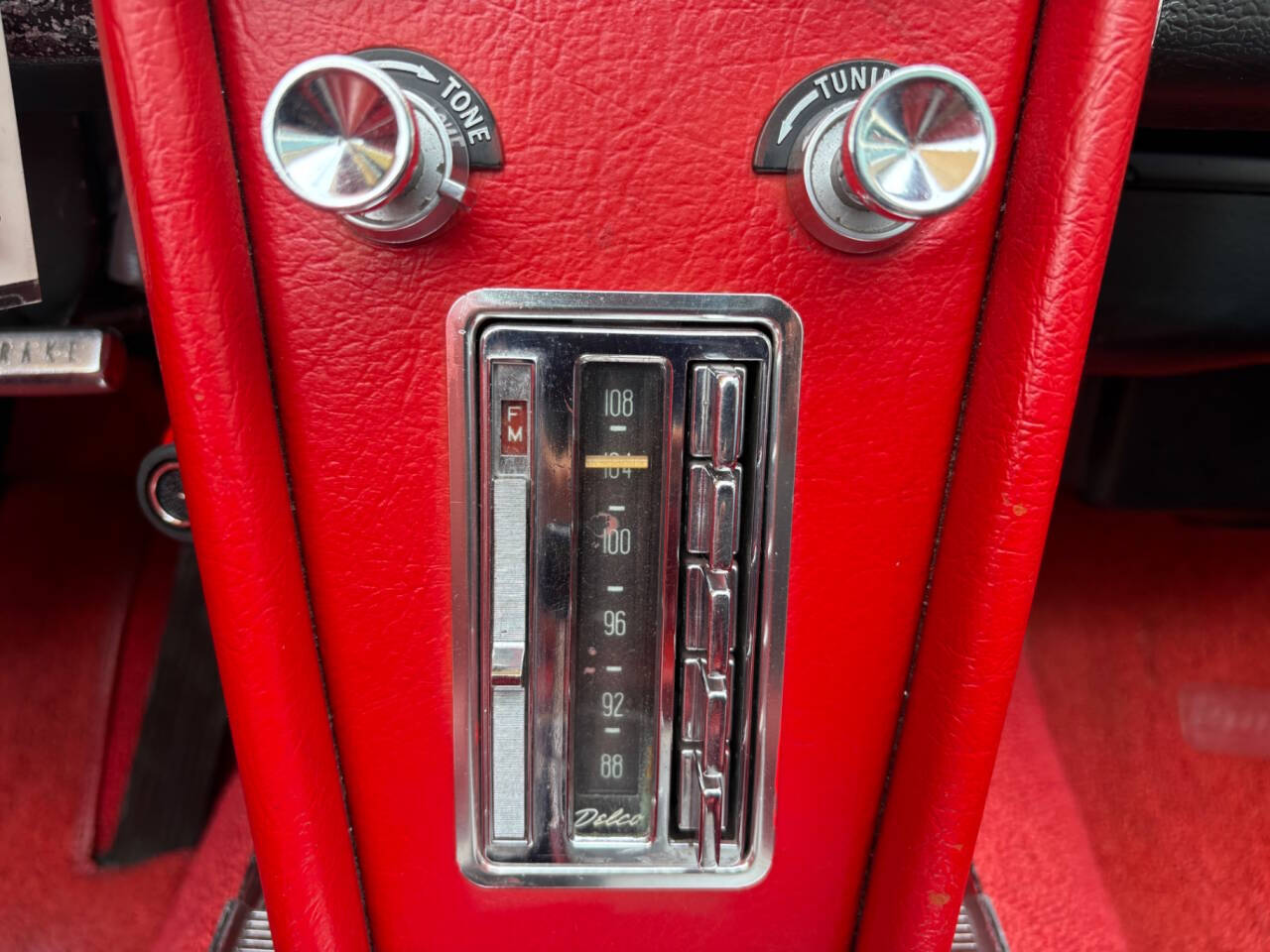 1963 Chevrolet Corvette 43