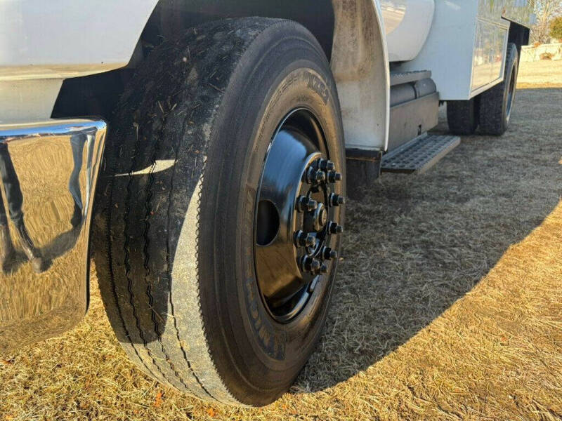 2013 Ford F-650 Super Duty