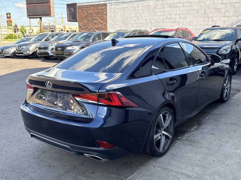 2017 Lexus IS 300