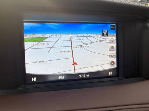 2017 Infiniti QX30 Premium