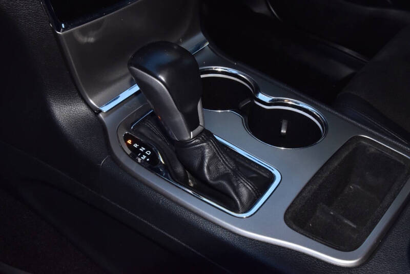 2020 Jeep Grand Cherokee Laredo E