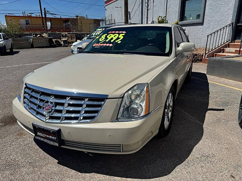 2011 Cadillac DTS Luxury Collection