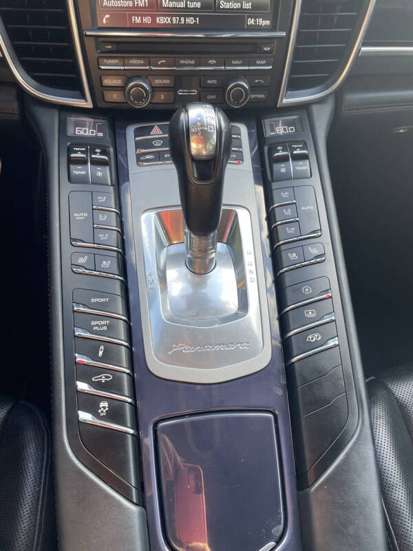 2014 Porsche Panamera 4S