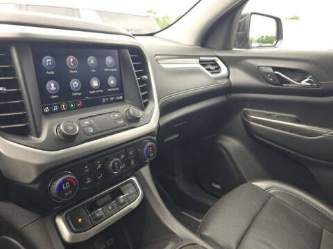 2023 GMC Acadia SLT