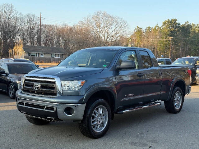 2010 Toyota Tundra Tundra Grade's photo