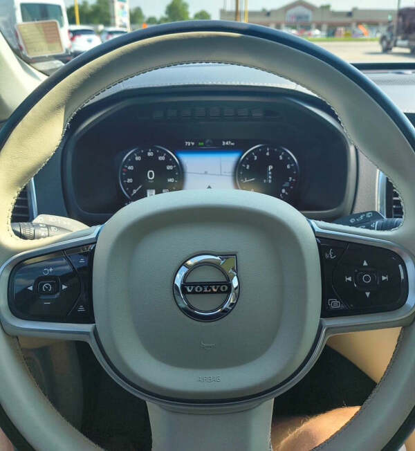 2022 Volvo XC90 T6 Inscription 7-Passenger