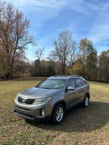 2015 Kia Sorento for sale at Gregs Auto Sales in Batesville AR