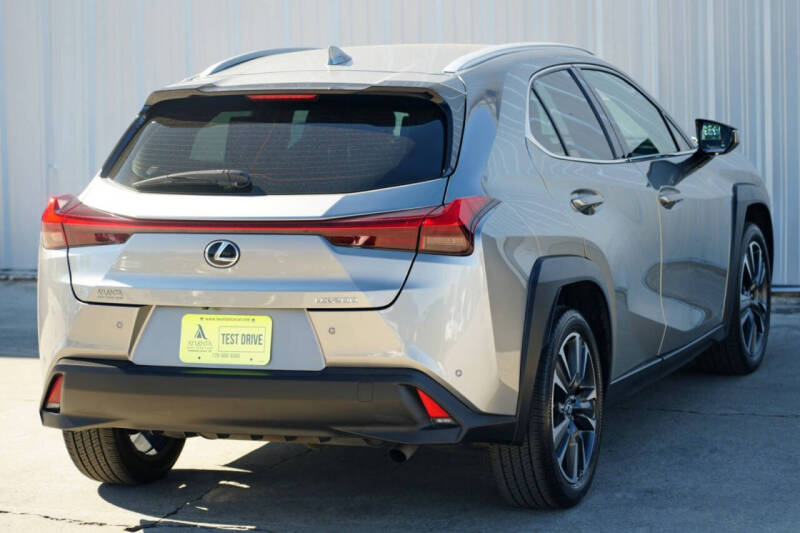 2022 Lexus UX 200