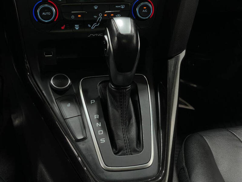 2017 Ford Focus Titanium