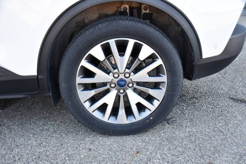 2021 Ford Escape Hybrid Titanium