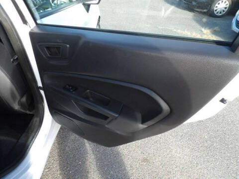 2012 Ford Fiesta SES