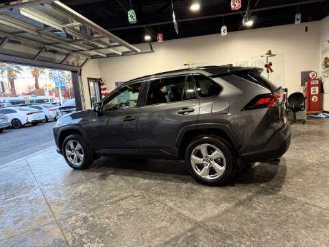 2021 Toyota RAV4 Hybrid XLE Premium