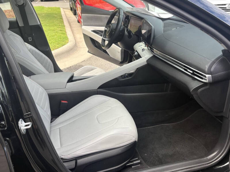 2023 Hyundai Elantra Hybrid Limited