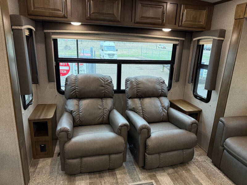 2020 Forest River Rockwood M-8329SS