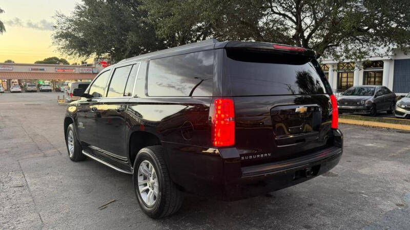 2019 Chevrolet Suburban LT