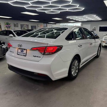 2017 Hyundai Sonata Hybrid SE