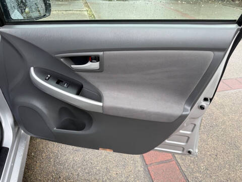 2011 Toyota Prius Two