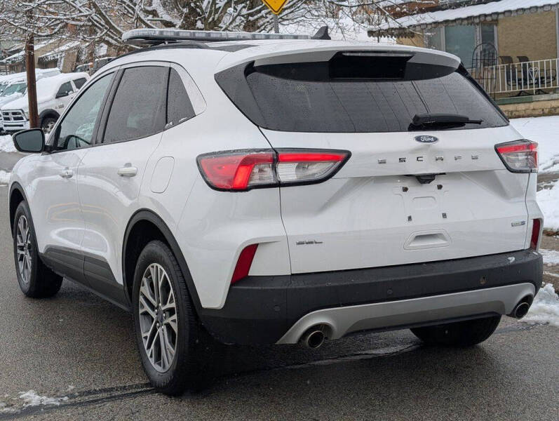 2020 Ford Escape SEL