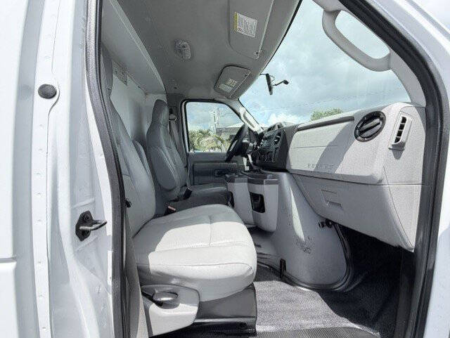 2014 Ford E-Series